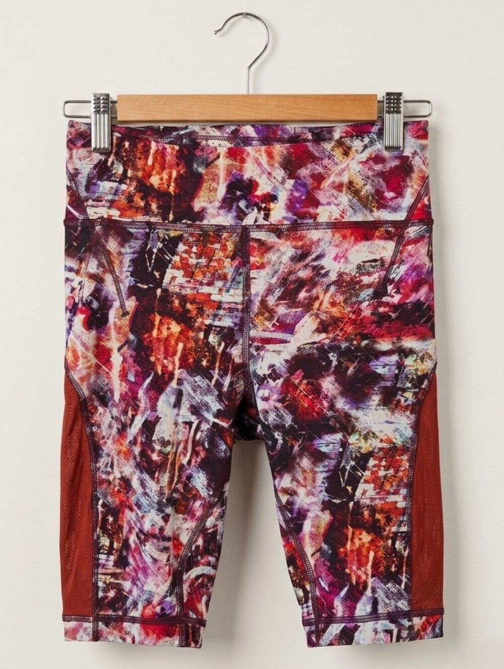 Lululemon Multicolor Abstract Print Everlux And Mesh High-rise Short 10" Size 6